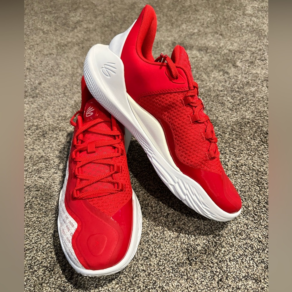 Unisex Curry 11 Team Basketball Shoes - M10/W11.5 - New In Box - Picture 3 of 6